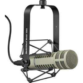 RE20 Broadcast announcer's microphone with Variable‑D